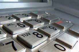 Hacker haben via USB-Stick Geldautomaten kompromittiert und auf diese Weise Geld abgehoben.
