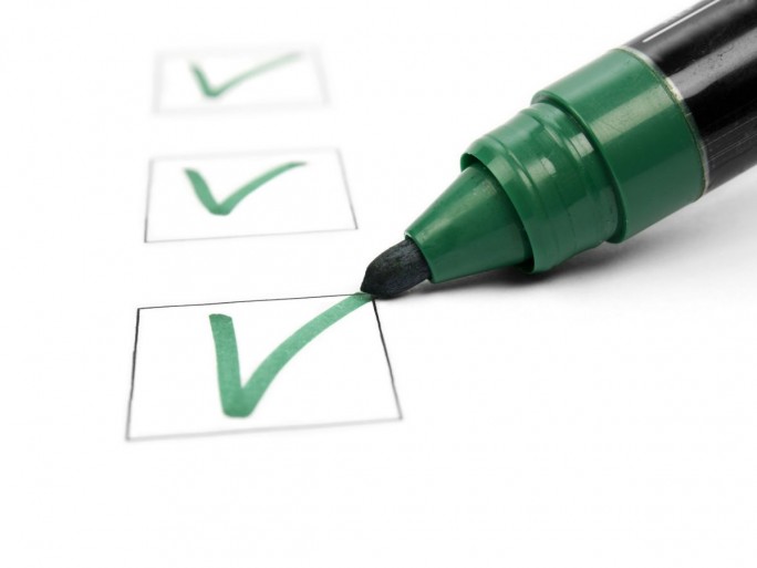 Checkliste (Bild: Shutterstock/Karuka)